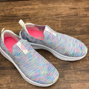 SKECHERS Women’s D’Lux Walker Rainbow Sky Shoes